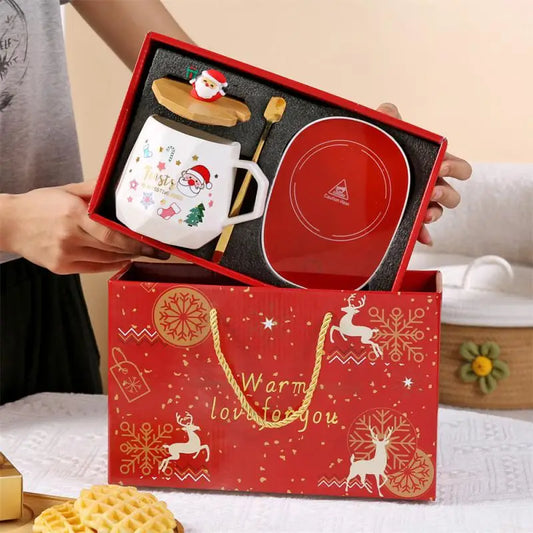 Christmas Ceramic Mug Gift Set – With Lid, Spoon & USB Heat Pad