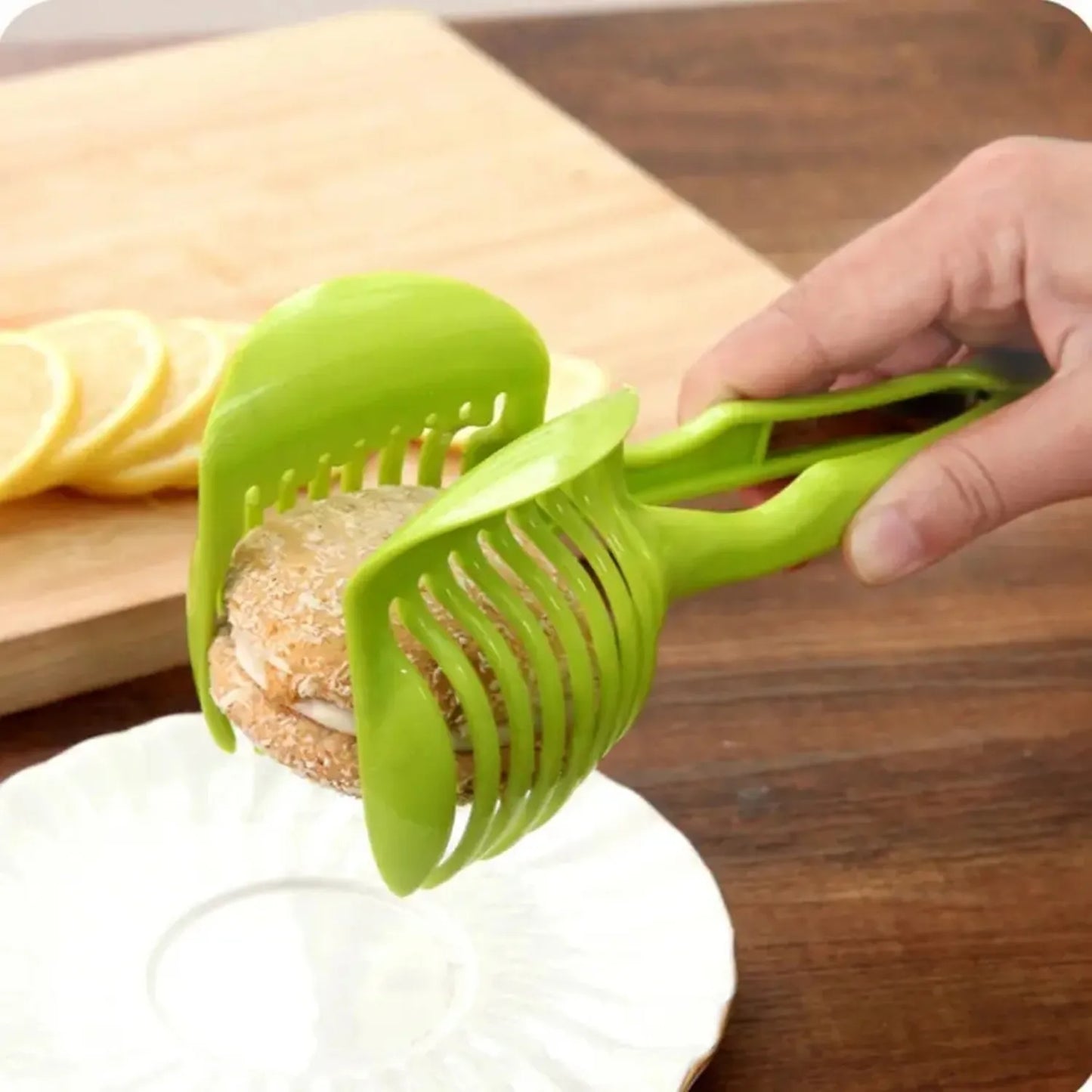 Plastic Kitchen Handheld Vegetable Slicer for Potato or Tomato